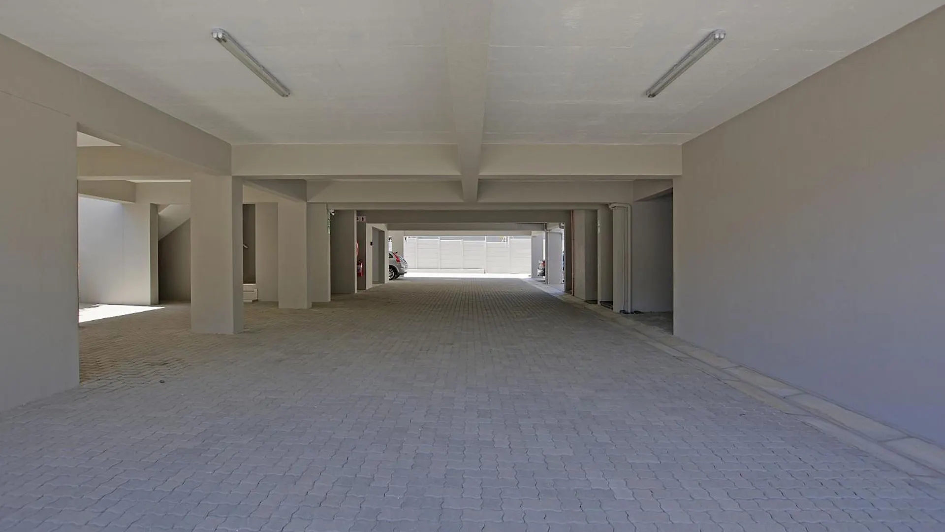 Leetch Views - Budget Room Cape Town South Africa